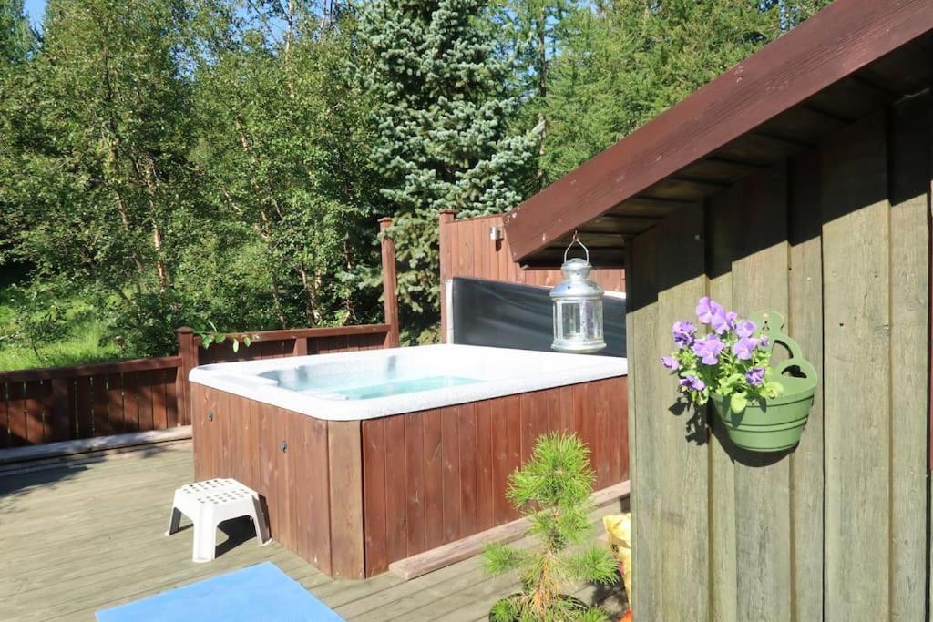 Cottage With Hot Tub In Beautiful Surroundings Hroarsstathir Zewnętrze zdjęcie